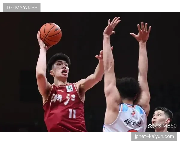 CBA官方公布常规赛MVP：浙江队中锋余嘉豪当选